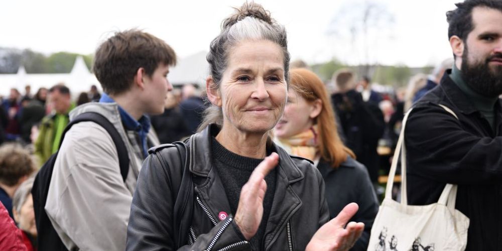 Vi har givet vores sagsbehandlere mere frihed til at træffe beslutninger selv, og det har både medført hurtigere afgørelser for borgerne og øget trivslen hos vores sagsbehandlere,” siger socialborgmester Karina Vestergård Madsen (Ø)