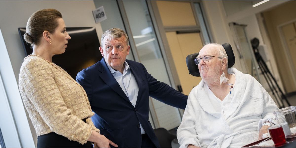Selvom både Mette Frederiksen (S) og Lars Løkke (M) er gode til skåltaler om frisættelse af ældreområdet, så er der meget, der tyder på, at konkret handling er langt ude i fremtiden.