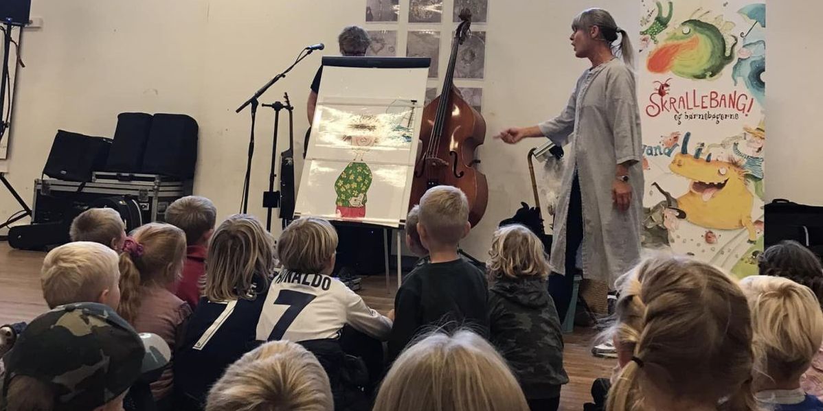 Eleverne på Læsø Skole kan glæde sig over, at de får et gratis måltid mad hver dag. Deltagelse i fællesspisningen er obligatorisk.