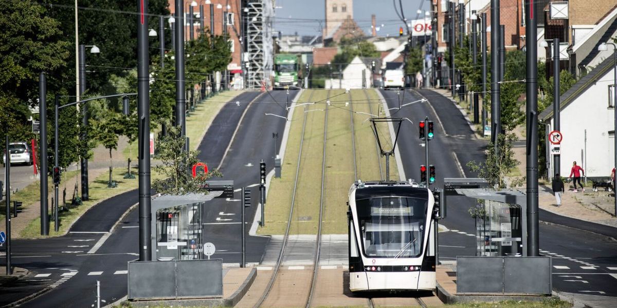 Odense Letbane, som blev indviet forrige år, viser sig at blive en særdeles dyr fornøjelse for Odense Kommune.