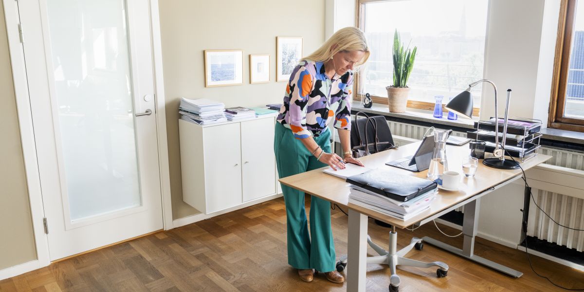 Ældreminister Mette Kierkgaard (M) arbejder på livet løs for at få en ældrelov klar, som skal afskaffe unødig bureaukrati. Mange ældredirektører frygter dog, at en ny ældrelov ikke løser udfordringerne med netop bureaukratiet.