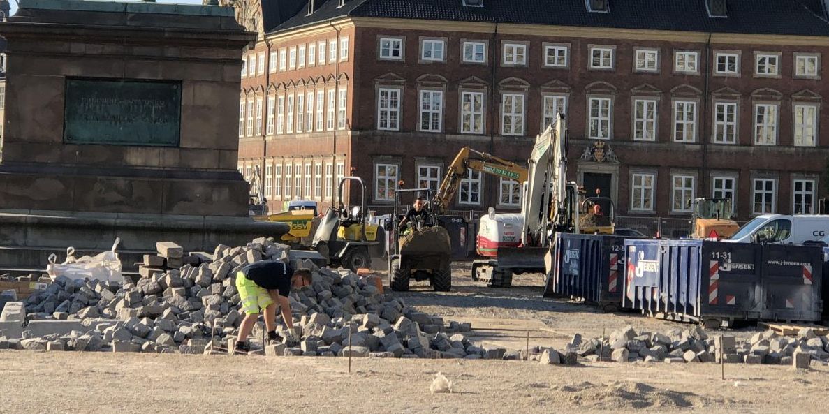 Kommunerne har en anlægsramme på 19,3 milliarder i 2024, men kommunerne har meldt anlægsplaner for 21,9 milliarder ind til KL.