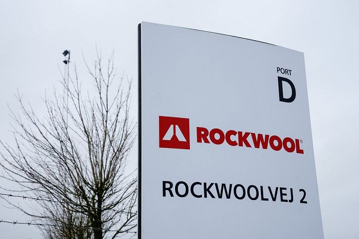Hvis en kommune går enegang og vil boykotte virksomheder, sender det et udenrigspolitisk signal, der er i modstrid med Danmarks politik og med Grundloven, lyder det fra isoleringsgiganten Rockwool.