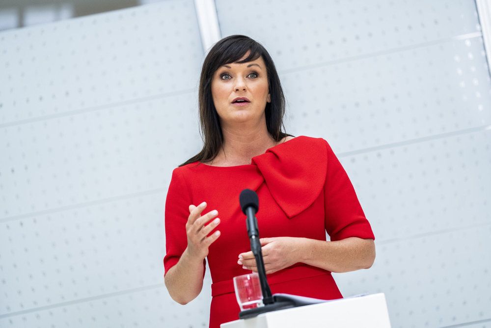 § 16-puljen skal ses som et supplement til det generelle tilskuds- og udligningssystem, som ikke nødvendigvis kan opfange alle særlige lokale forhold eller mere akut opståede udfordringer for nogle kommuner.