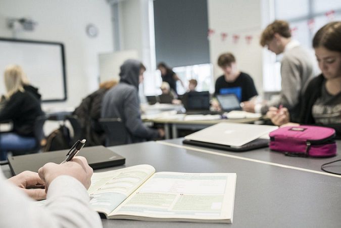 Mistrivsel blandt unge piger er blevet mere udbredt i de senere år.