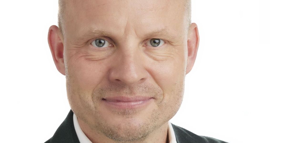 48-årige Stig Henneberg avancerer fra at være kommunaldirektør i Frederiksberg Kommune til at blive departementschef i Økonomiministeriet.