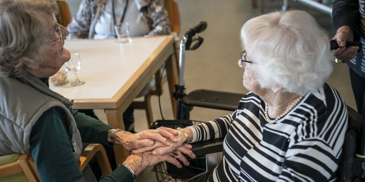 Fokus på at sætte fagligheden fri på ældreområdet og en række såkaldte prøvehandlinger gør en stor forskel i Middelfart, fortæller borgmesteren efter to år med frikommuneforsøg.