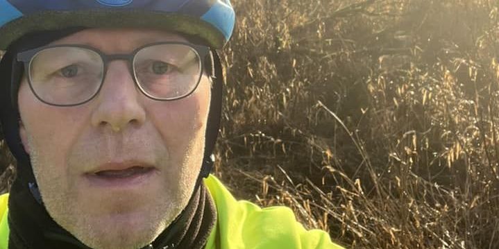 "Fysisk er jeg i bedre form, end jeg har været længe - der hjælper gode lange cykelture rigtig godt," skriver Mads Jakobsen. (Fotoet er fra januar i år)