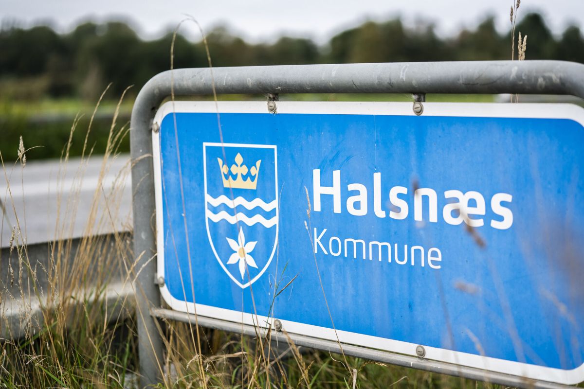Halsnæs Kommune hed Frederiksværk-Hundested Kommune det første år efter kommunalreformen. Siden da har navnene på det kommunale danmarkskort lagt fast.