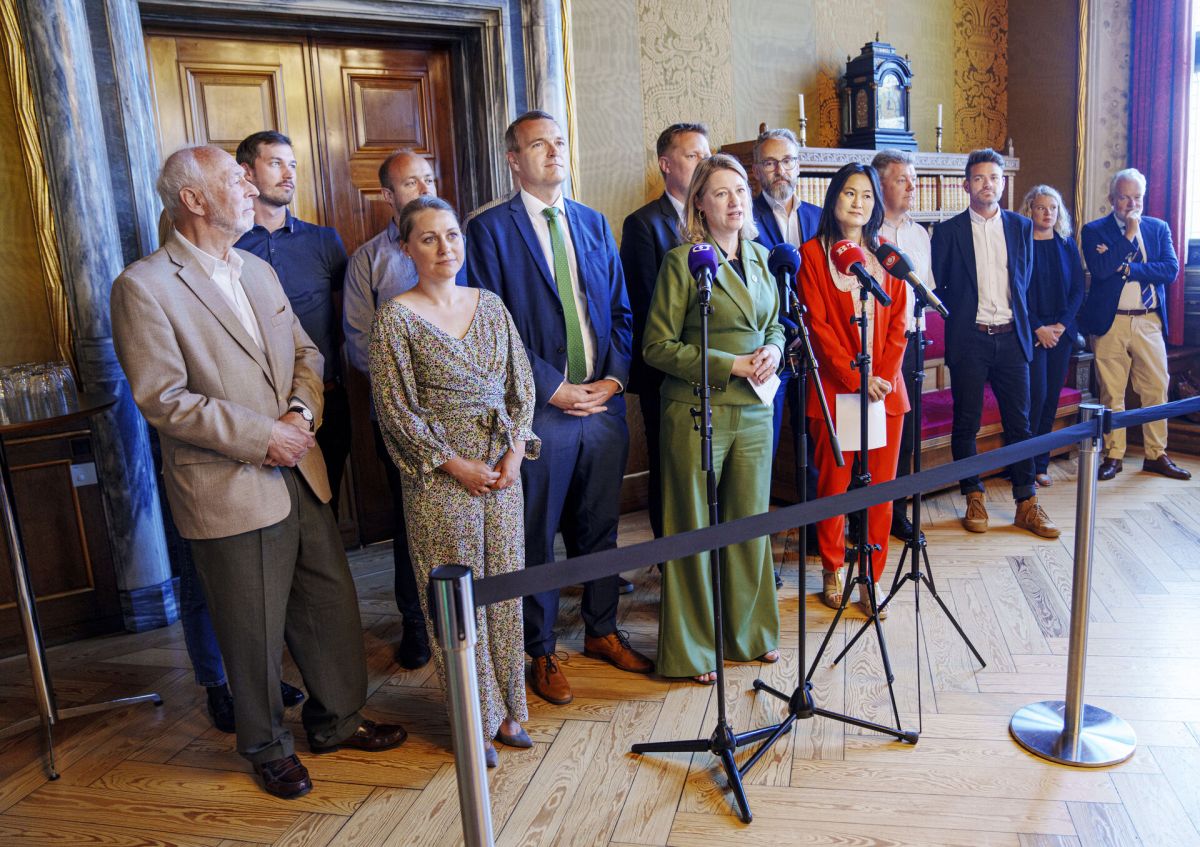 De københavnske politikere var i foråret uenige om, hvorvidt man skulle arbejde for at bevare store bededag som lokal helligdag. Forslaget var fremsat af DF's Finn Rudaizky (yderst til venstre).