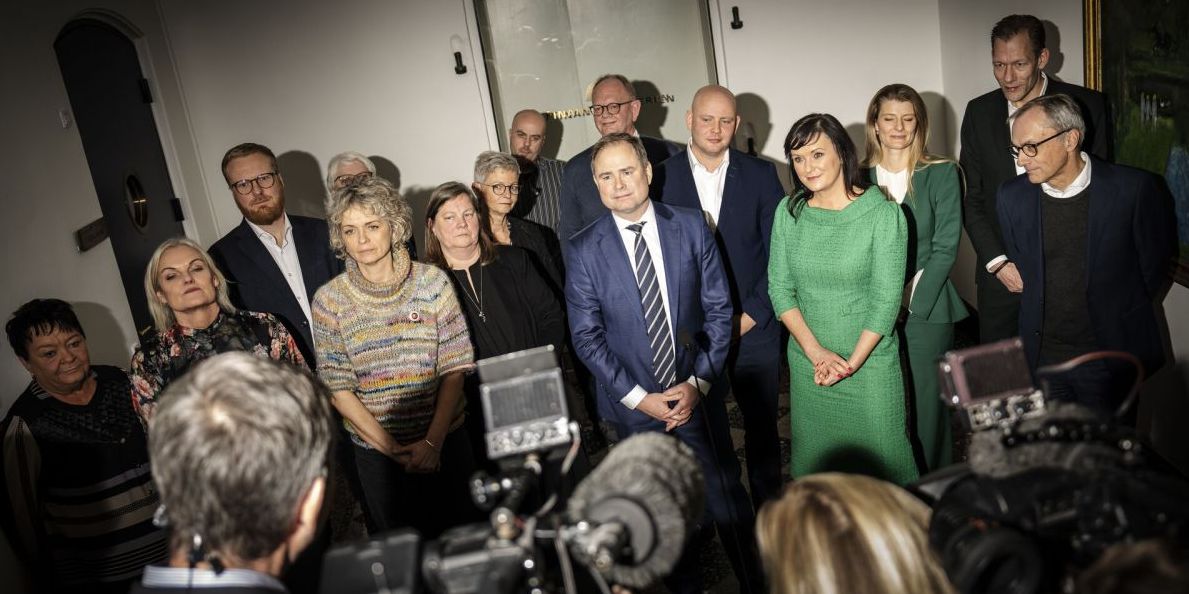 På et pressemøde i Finansministeriet blev Trepartsaftalen fremlagt mandag over middag.