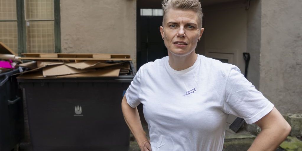 "Der er stadig tusindvis af mennesker i fattigdom, og vi oplever det hver dag i vores sociale arbejde. Derfor er der brug for at gøre noget nyt og tænke ud af boksen," siger Jeanette Bauer, chef i Kirkens Korshær.