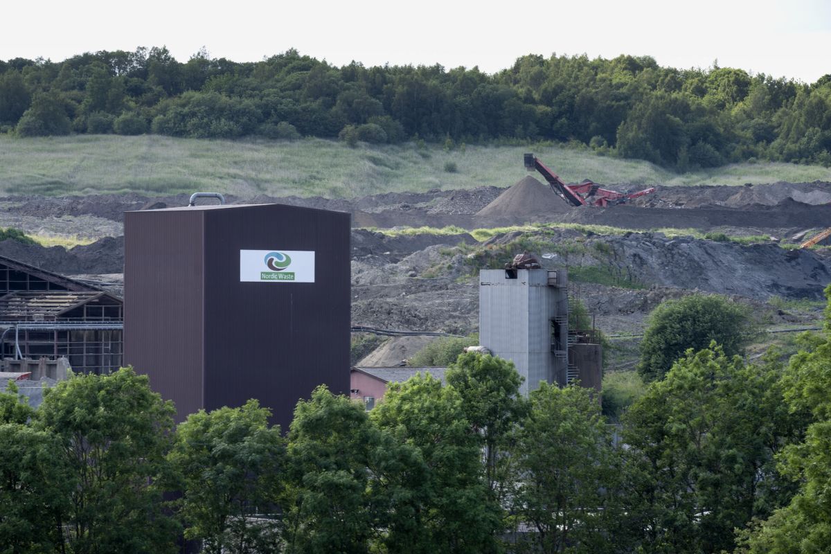 Sådan så der sidste sommer ud på Nordic Wastes anlæg til forurenet jord syd for Randers. I december begyndte store jordmængder at skride efter en periode med store nedbørsmængder.