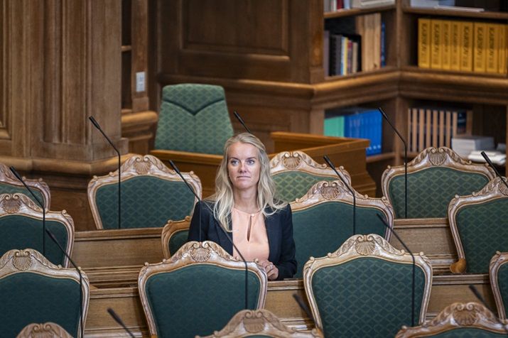 Pernille Vermund gik i sidste uge ud med en melding om, at Nye Borgerlige skal opløses. Men hun møder modstand. Siden har hun dog meldt sig ind under fanerne hos Liberal Alliance.