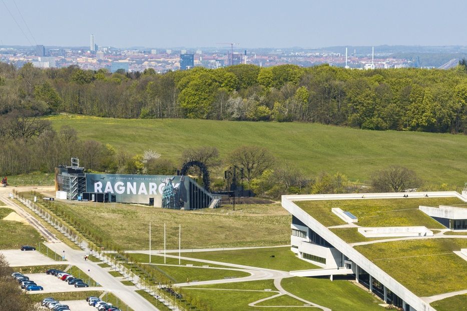 Et samarbejde mellem Det Kongelige Teater og Moesgaard Museum ved Aarhus fortsætter de næste seks år.