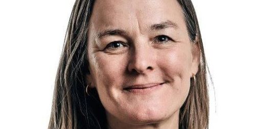Stine Dideriksen, chef for Ældre og Rehabilitering i Assens Kommune, fortæller, hvordan kommunen har implementeret visitationspakker hos dem, så medarbejderne har fået øget fleksibilitet i deres arbejde.
