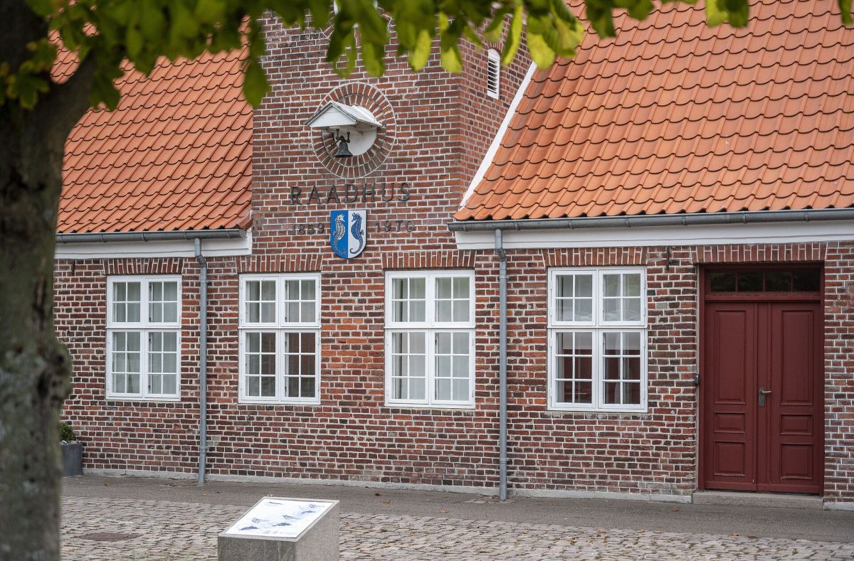 Regeringen vil arbejde for at få ændret lovgivningen, så Fanø fra næste år kan modtage et ø-tilskud på 20 mio. kr. om året, oplyser indenrigsminister Sophie Løhde (V) i en pressemeddelelse.